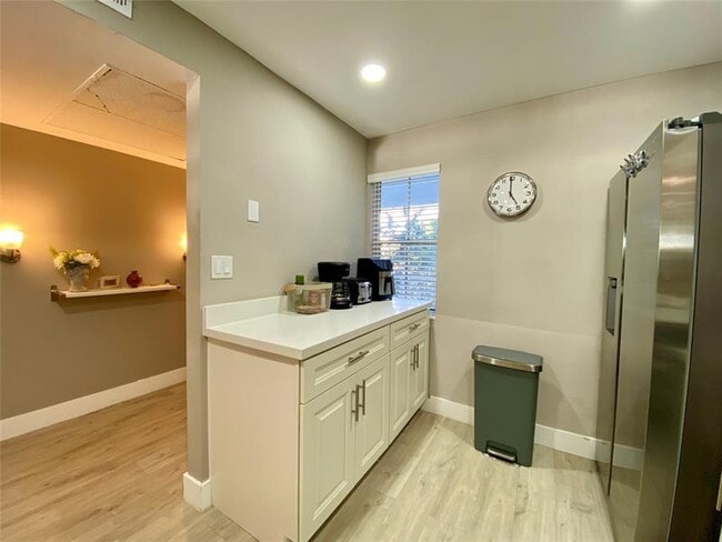 Building Photo - 3010 N Course Dr