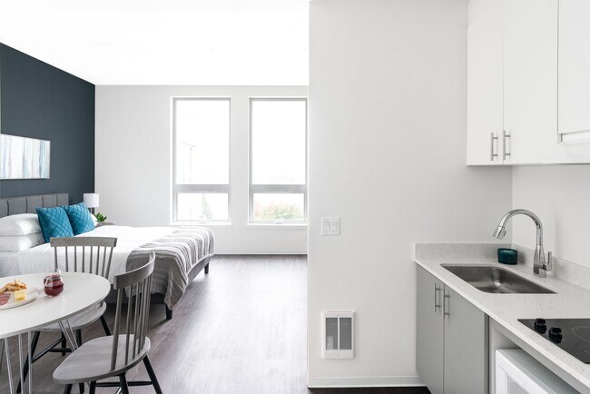 Interior Photo - KOZ on 16th