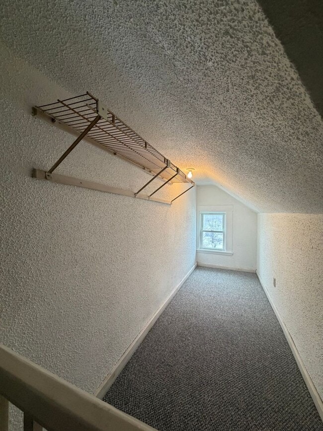 Building Photo - Move-In Ready 3-Bed, 1-Bath Home in Pittsfield