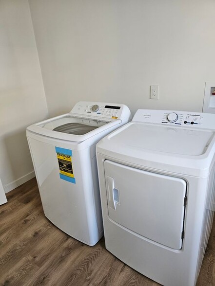 Building Photo - 21329 Jaffrey Ave