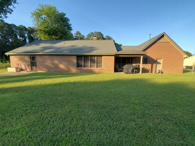 Building Photo - 5086 Rio Dosa Downs