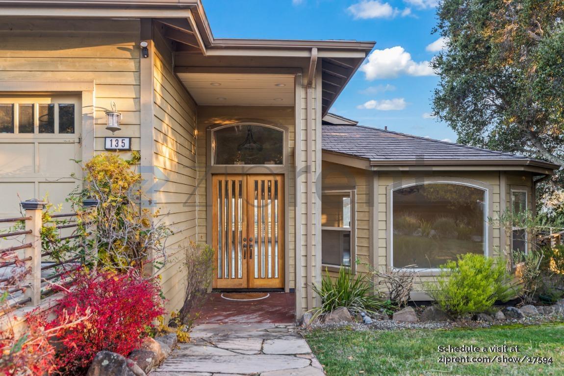 Building Photo - 135 Montalvo Rd