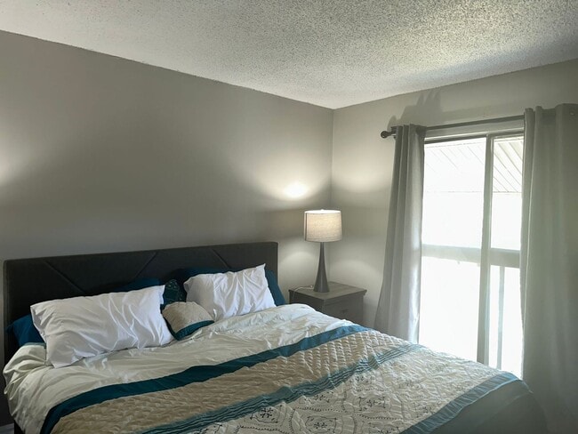 Building Photo - FURNISHED Cotton Hope 2nd floor villa.