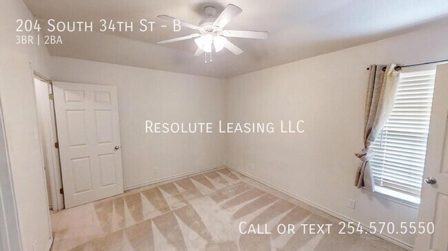 Building Photo - 204 S 34th St