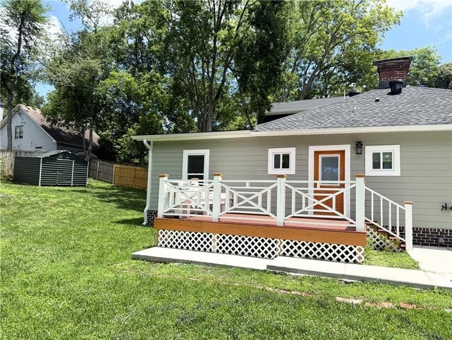 Building Photo - 2625 Peyton Rd NW