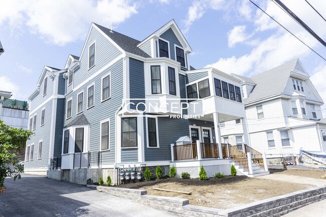 Building Photo - 79A Linden St. Unit 1B