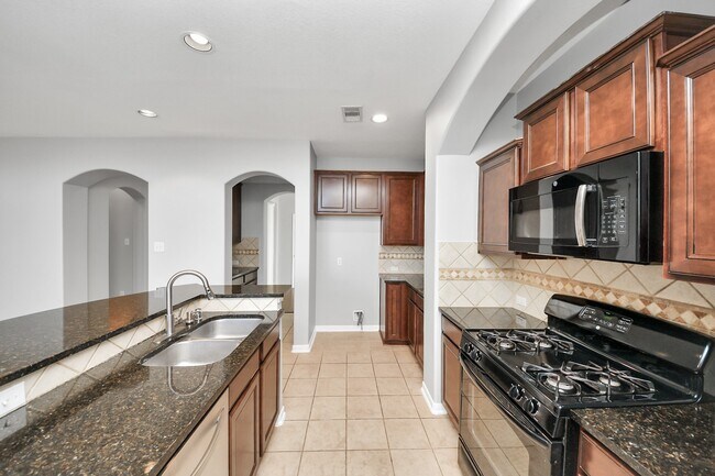 Building Photo - 26706 Bellwood Pines Dr