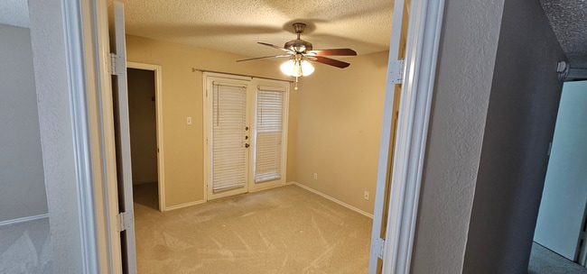 Building Photo - 3101 Townbluff Dr