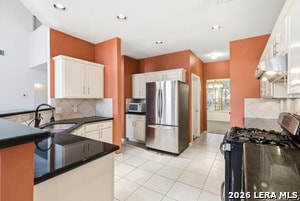 Building Photo - 2635 Lakehills St