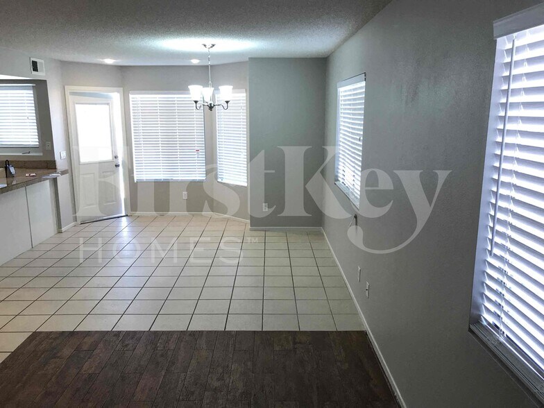 Building Photo - 7011 Encore Way