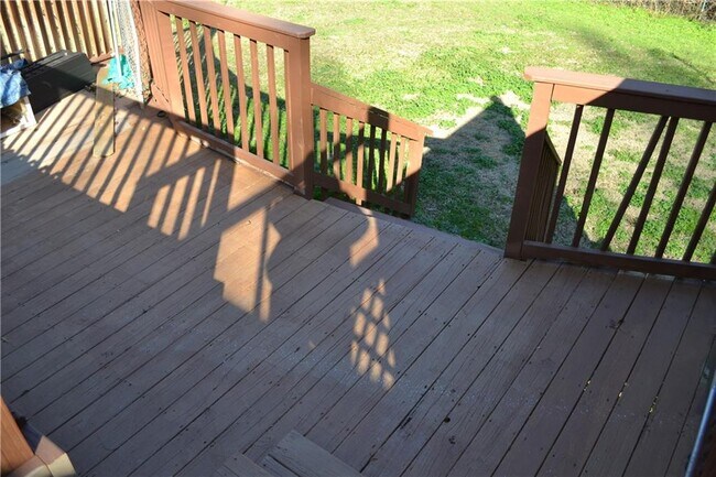 Building Photo - 555 Lee Byrd Rd