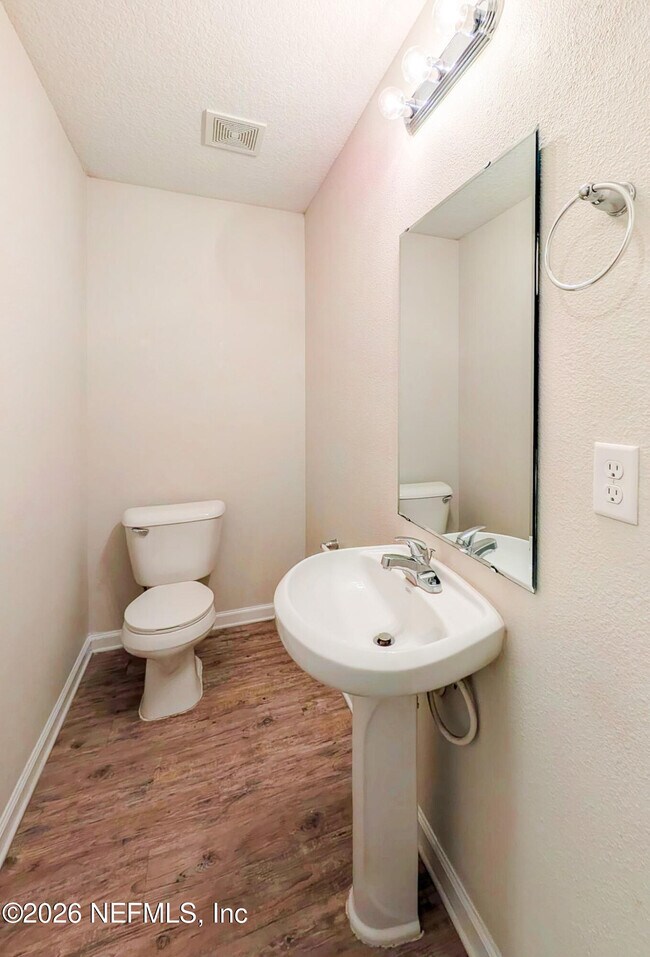 Building Photo - 8441 McGirts Village Ln