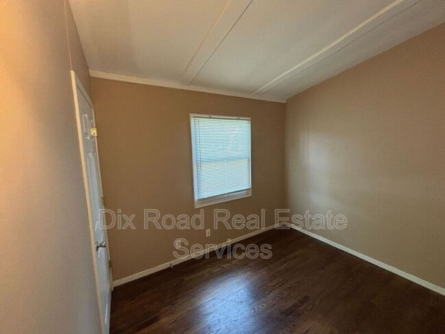 Building Photo - 93 Van Buren Dr