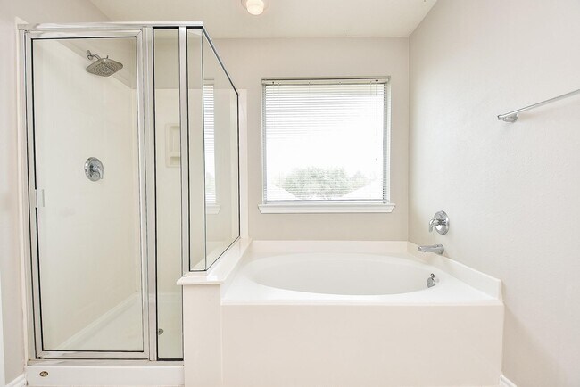 Building Photo - 5619 Stonecloud Ln