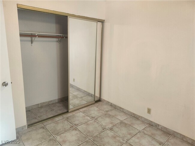 Building Photo - 4726 Madrigal Way