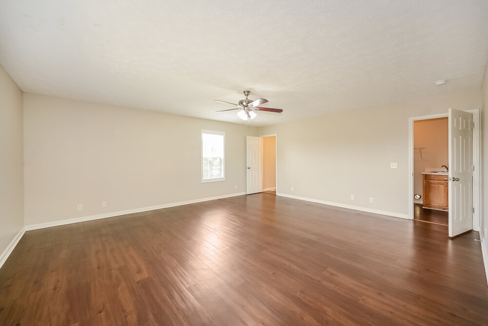 Building Photo - 165 Brookview Cir
