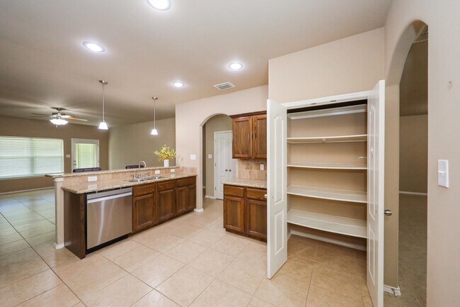 Building Photo - 117 Veracruz Dr