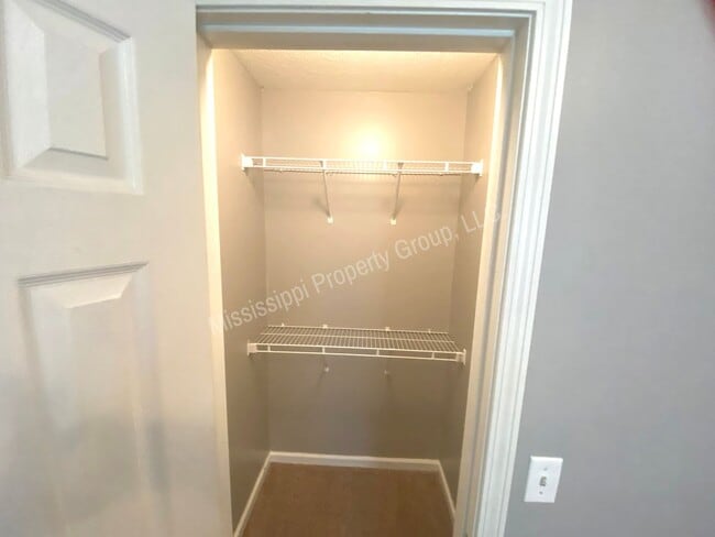 Building Photo - 3BR/2BA For Rent