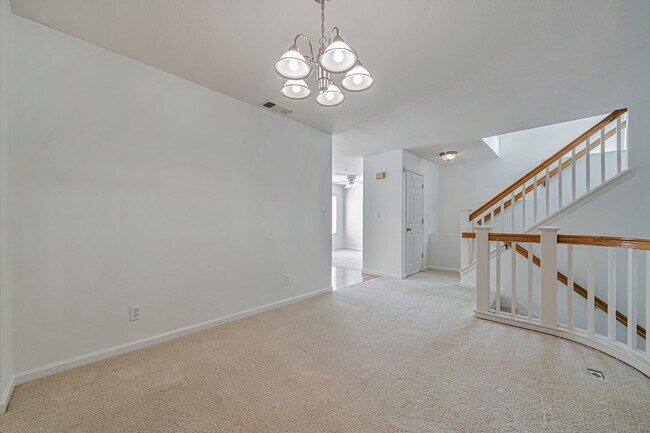 Building Photo - 4902 Hibernia Dr