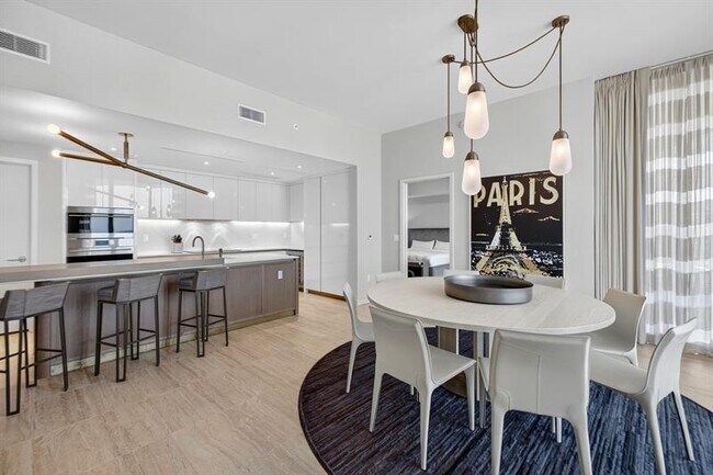 Building Photo - 525 N Fort Lauderdale Beach Blvd