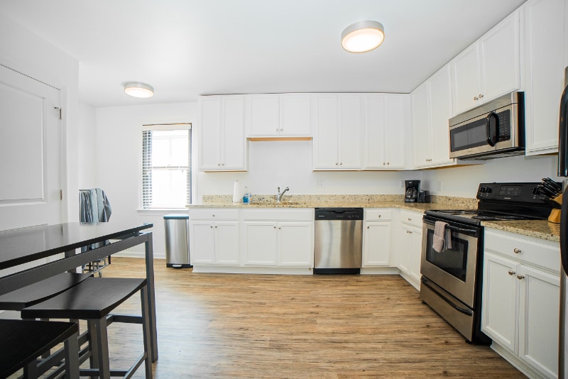 Primary Photo - 1601 Herman St