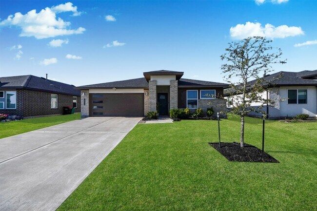 Building Photo - 28938 Yukon River Ct