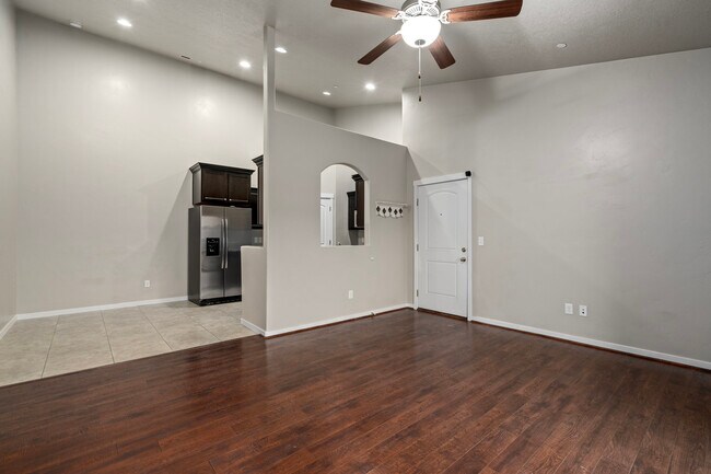 Building Photo - 127 Jordan Ridge Boulevard