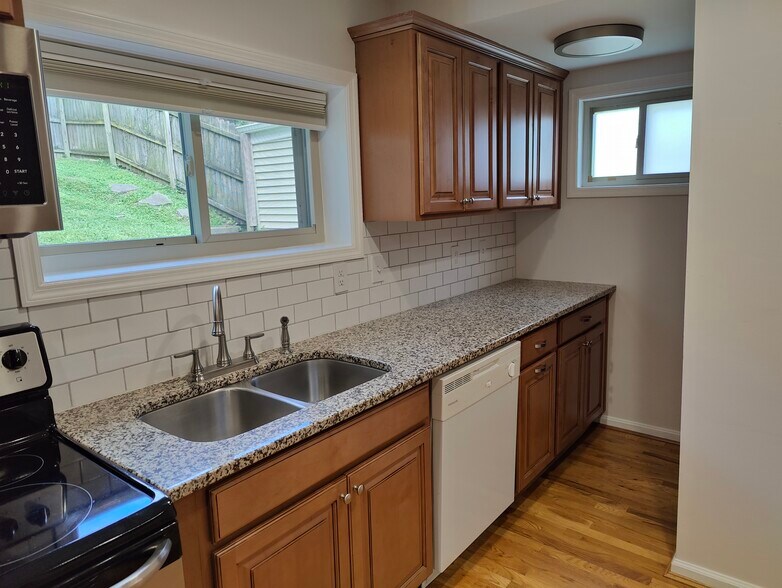 Building Photo - 3434 Walworth Ave