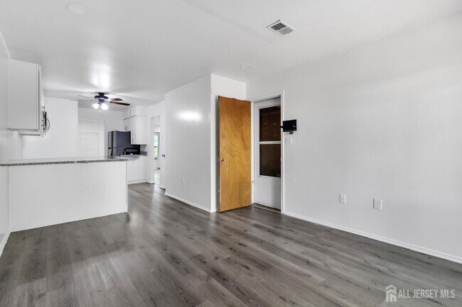 Building Photo - 115 Aspen Dr