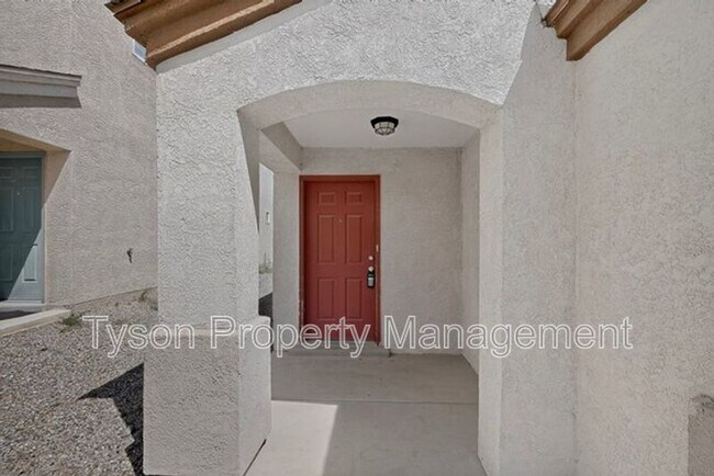 Building Photo - 2824 Merlot Dr SW