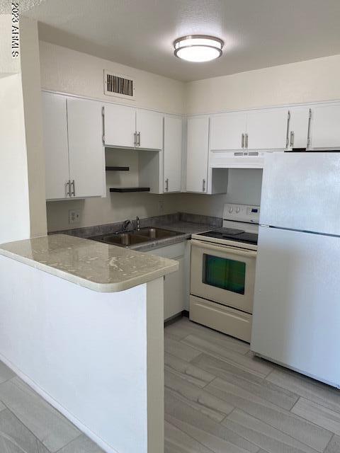 Building Photo - 506 E Southern Ave