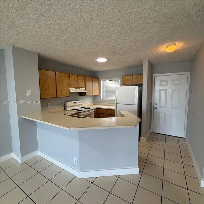 Building Photo - 8710 N Sherman Cir