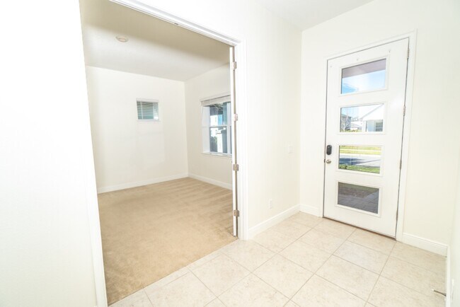 Building Photo - Dog-Friendly Laureate Park Home | 3 Bedrooms + Office Near Trails