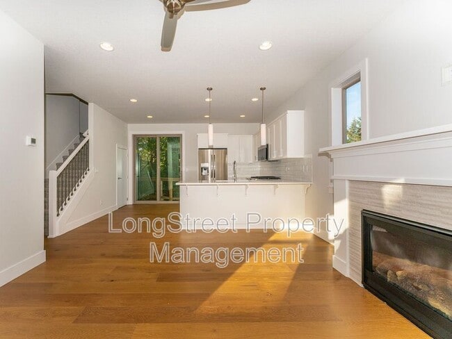Building Photo - 10921 SW Annand Hill Ct