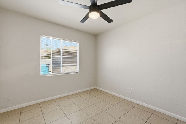 Building Photo - 1036 N 16th St