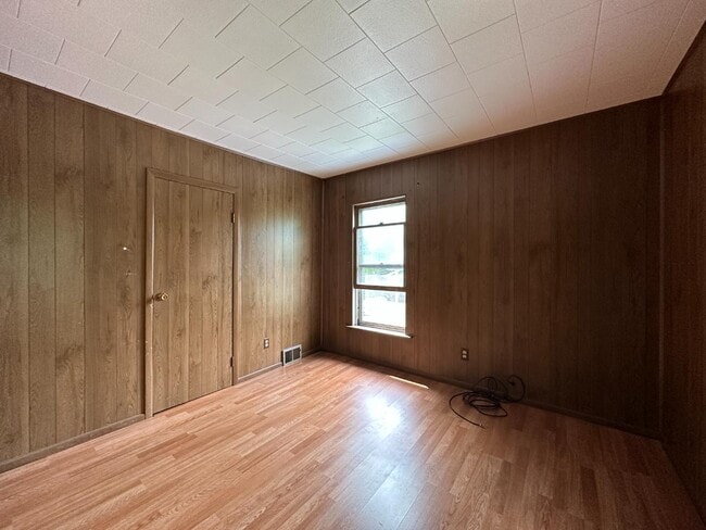 Building Photo - 213 Fletcher Ave