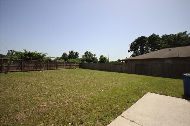Building Photo - 28994 San Bernard River Loop