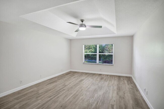 Building Photo - 5033 S La Sedona Cir