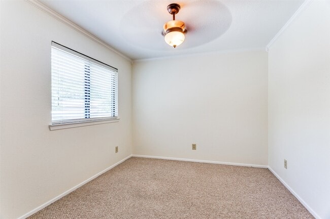 Building Photo - 5765 Cedar Creek Dr