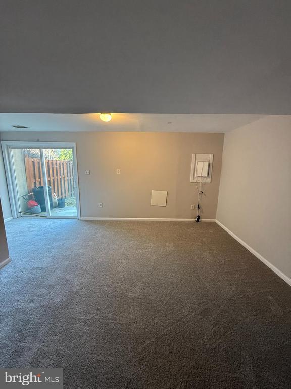 Building Photo - 14662 Forsythia Terrace