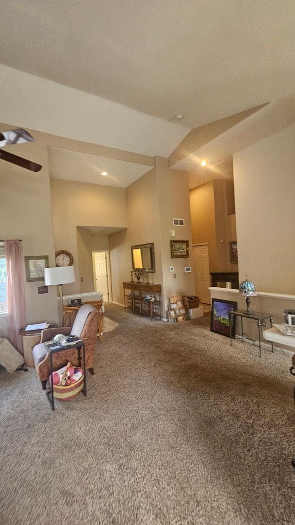 Building Photo - 2 bedroom Ranch townhome backing to Thornc...