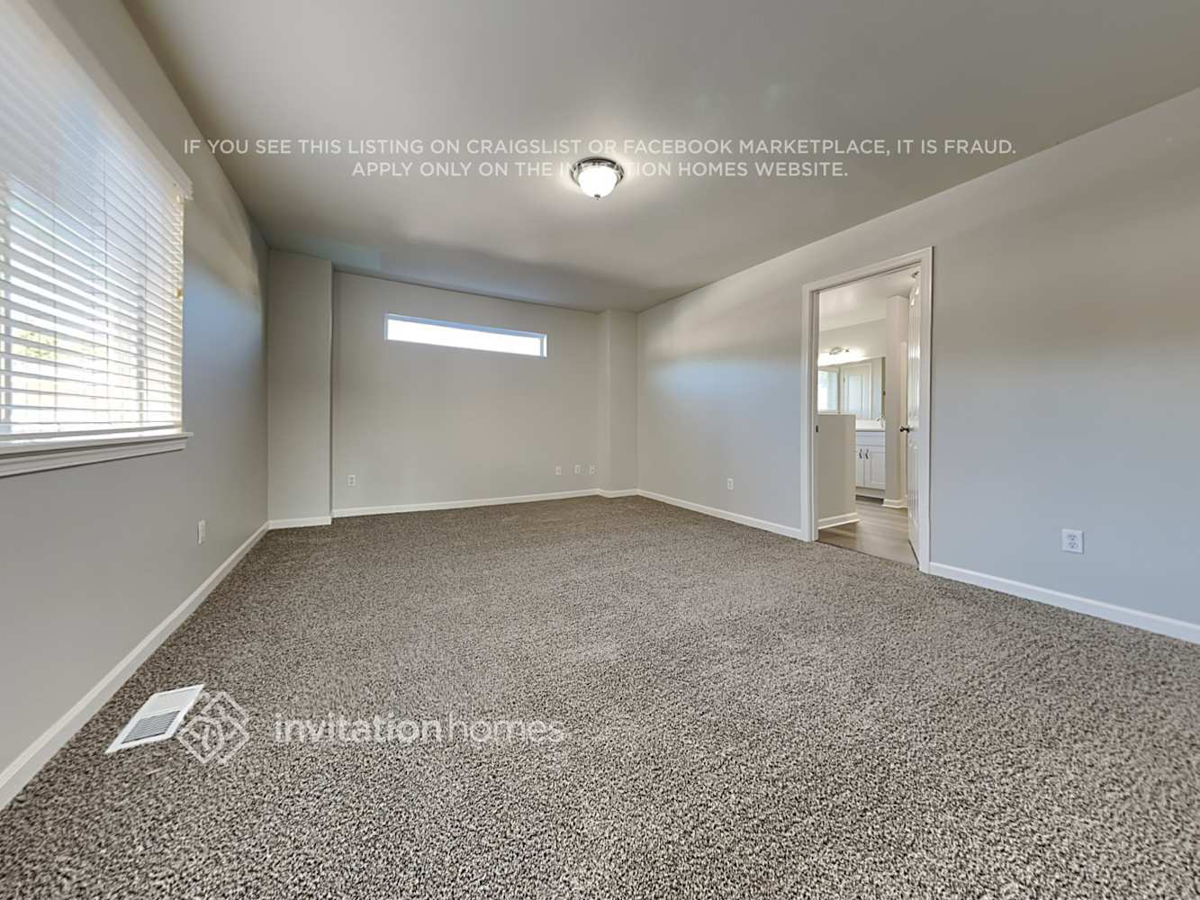 Building Photo - 7624 Kodiak Ave NE