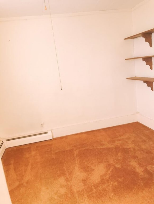 2nd bedroom - 540 Stewart Rd