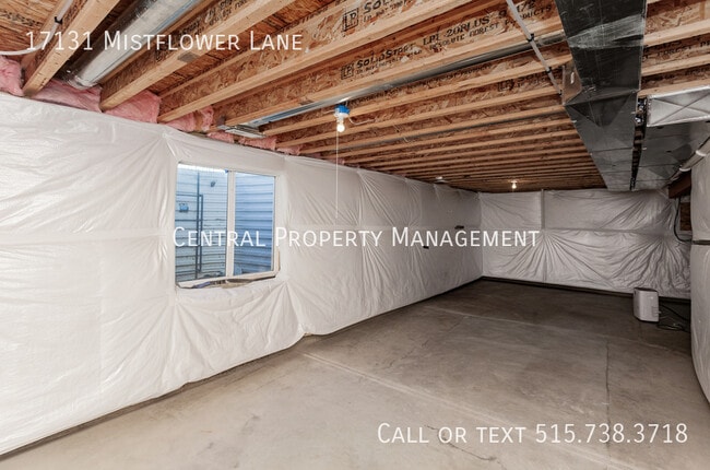 Building Photo - 17131 Mistflower Ln