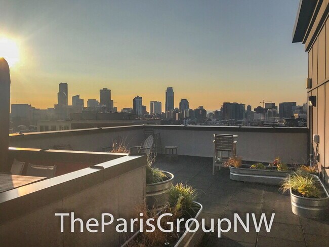 Building Photo - 1 MO FREE - Fab CapHill Condo * Ideal Location! Tons of Amenities! Fresh Paint & New Flooring! Ne...