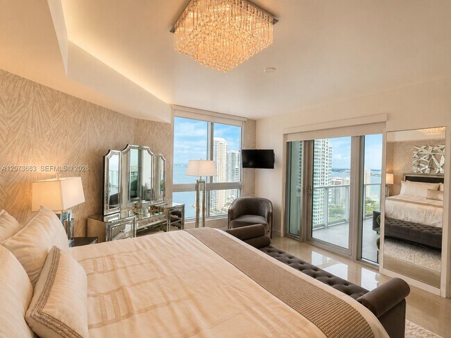 Building Photo - 300 S Biscayne Blvd