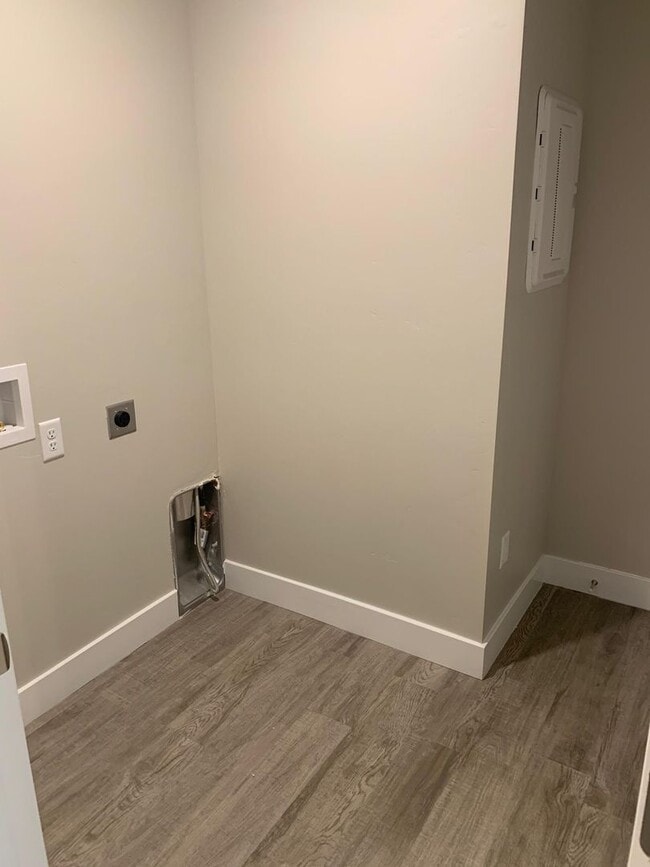 Building Photo - Beautiful Town home in Cedar City