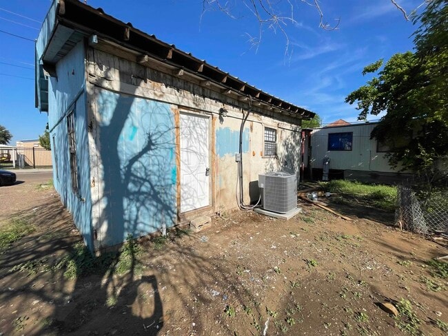 Building Photo - 1509 Monterrey Ave