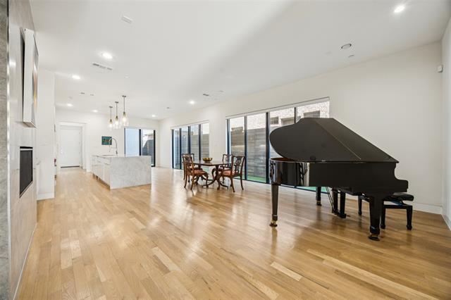 Building Photo - 3672 Asbury St