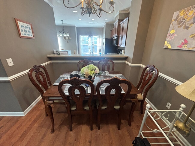 Building Photo - Room in Townhome on Linden Park Ln